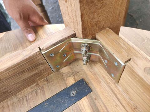 Quality hardware and joinery detail